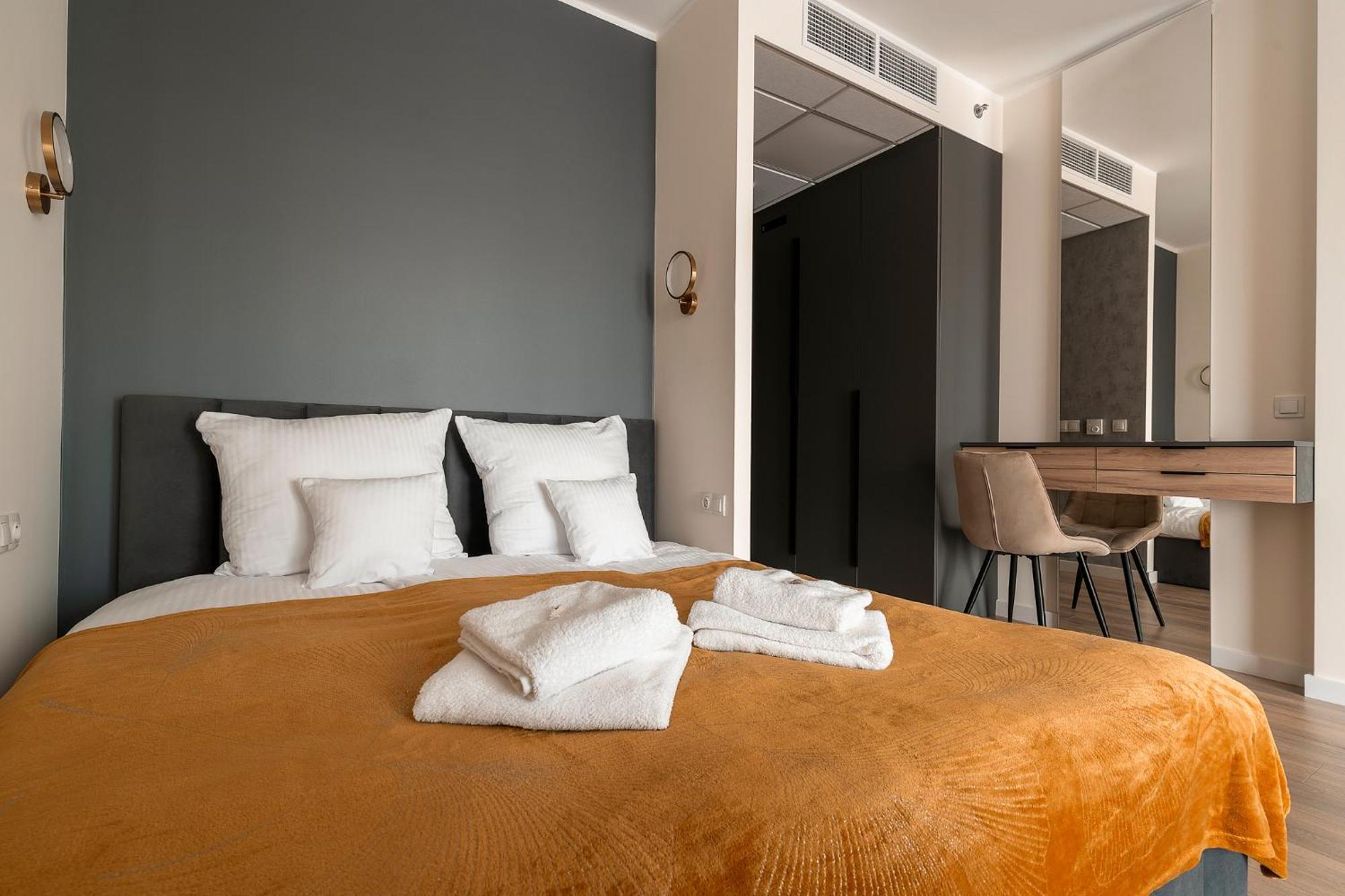 Apartamenty Wola Tower วอร์ซอ ภายนอก รูปภาพ