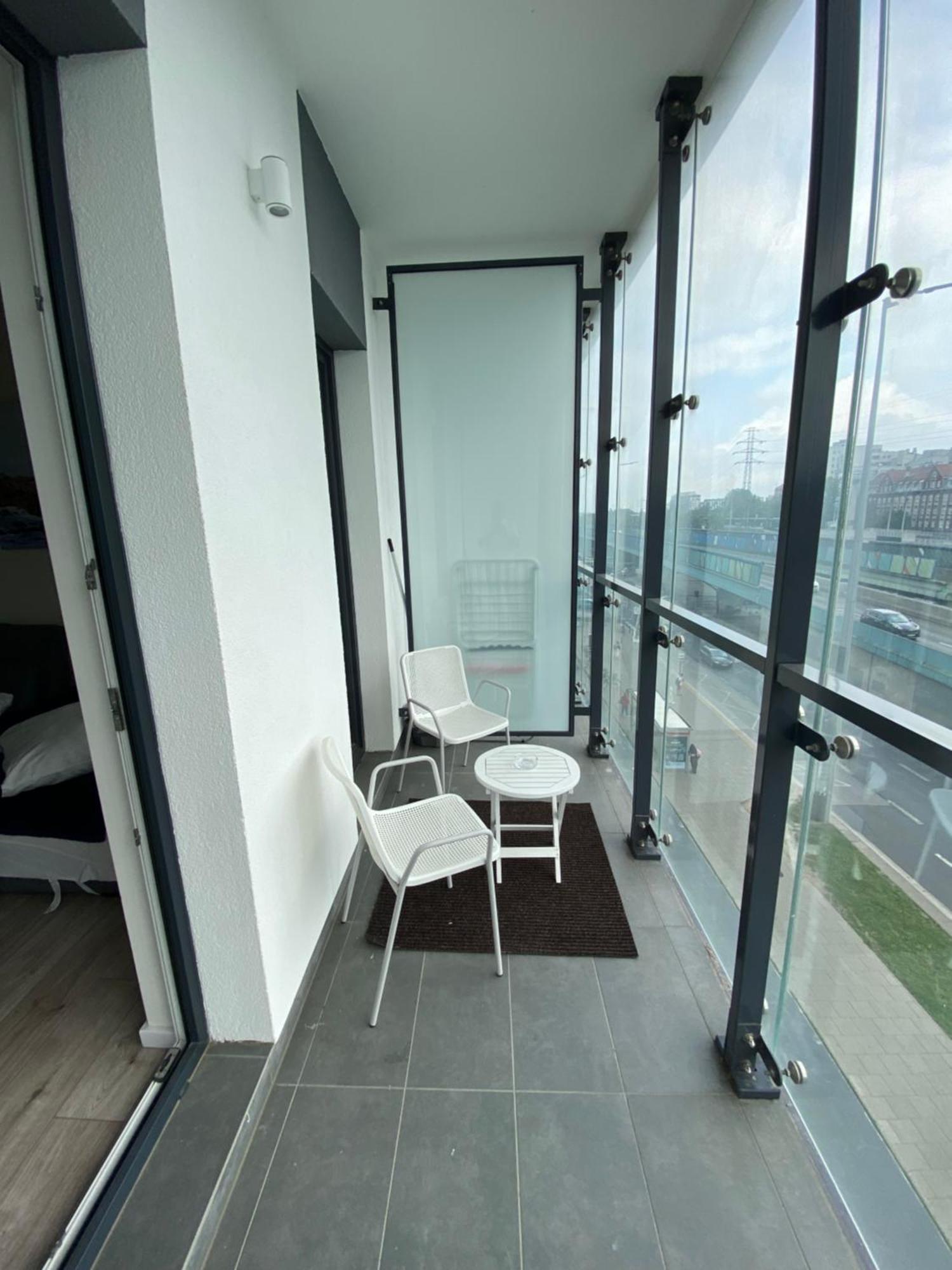 Apartamenty Wola Tower วอร์ซอ ภายนอก รูปภาพ